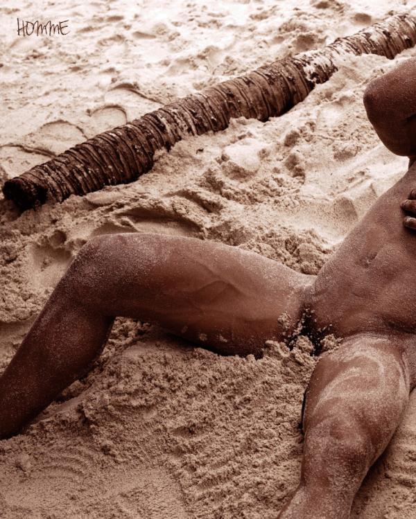 Homme-6-精壯美男魚